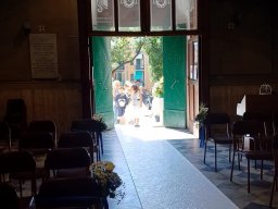 La Cerimonia Vista Dagli Amici